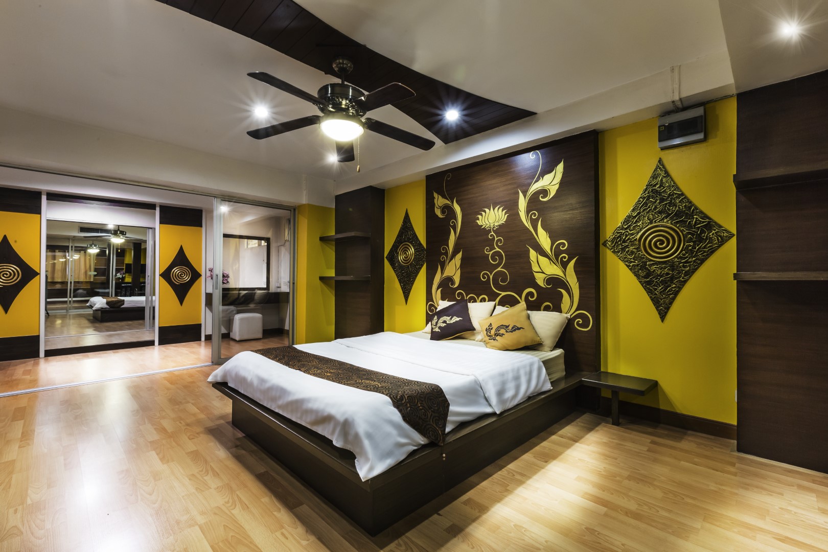 ห้อง C-820 (Connecting)